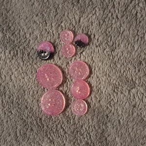 Pack of 9 buttons